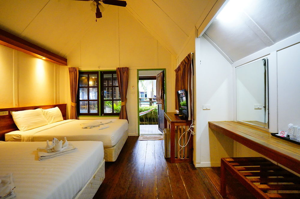 Apple Beachfront Resort Trat Eksteriør billede