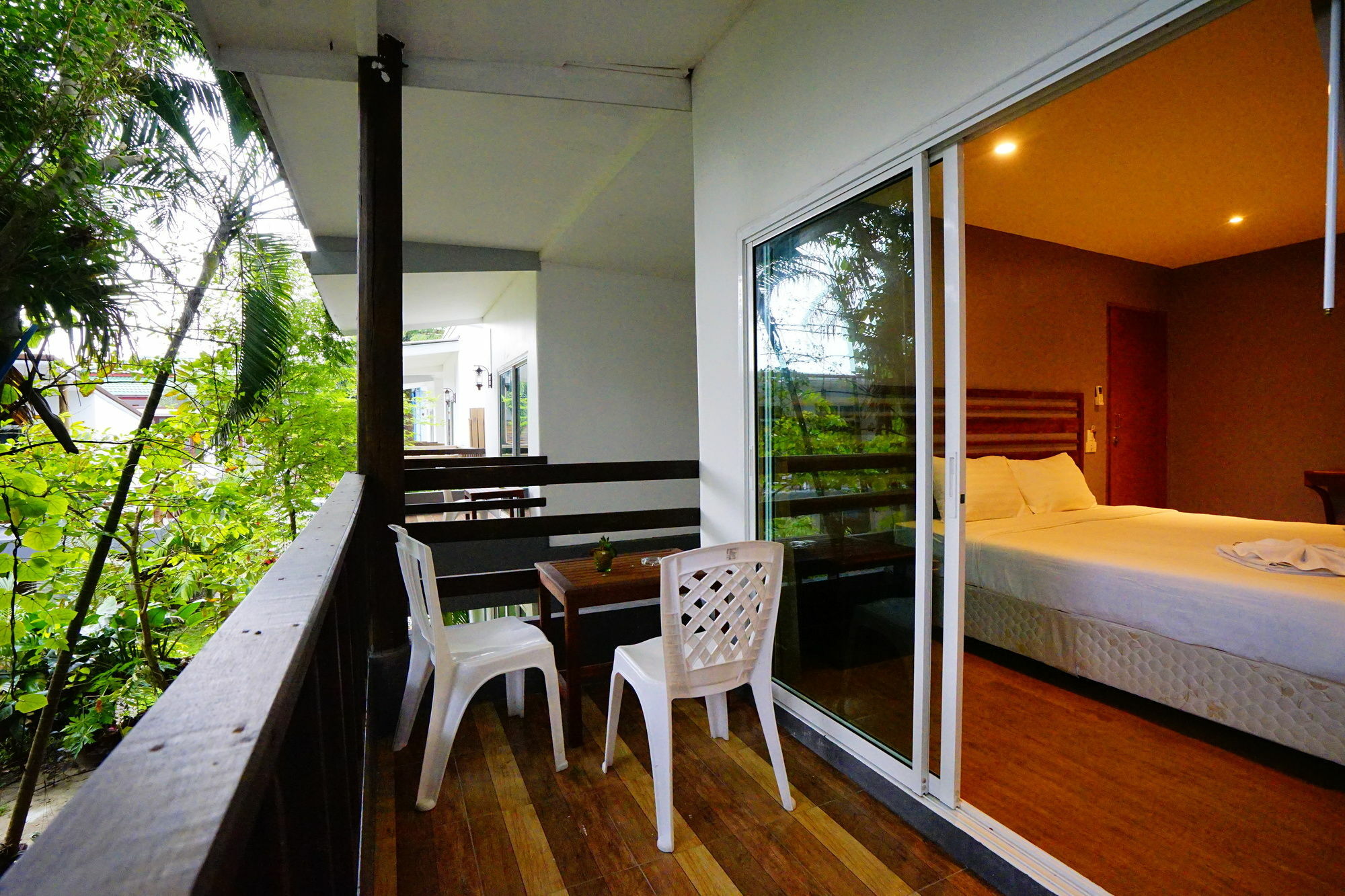 Apple Beachfront Resort Trat Eksteriør billede